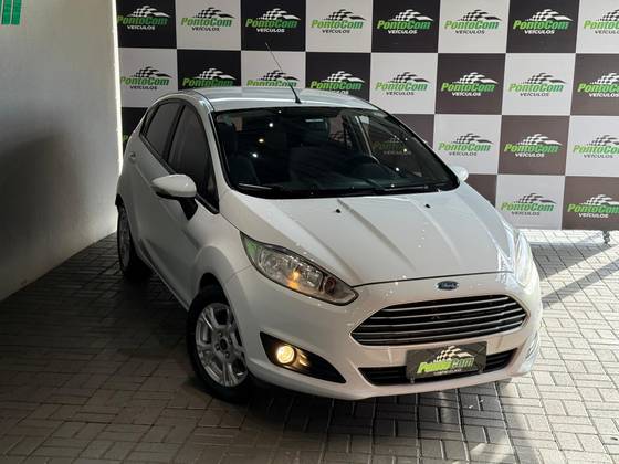 FORD FIESTA 1.5 SE HATCH 16V FLEX 4P MANUAL FORD FIESTA 1.5 SE HATCH 16V FLEX 4P MANUAL